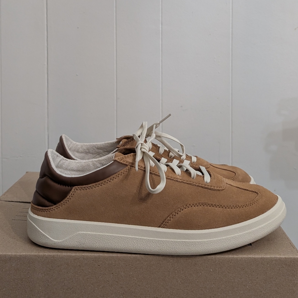 OluKai Pūnini Suede Mens Size 9.5 Sneakers New Without Original Box